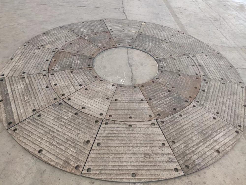 香港高铬耐磨板切割打孔