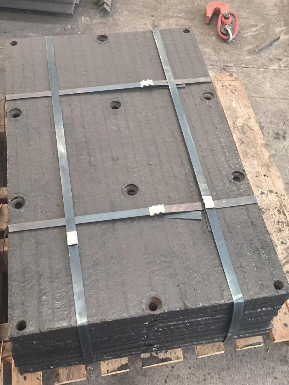 香港8+12水泥厂专用耐磨钢板