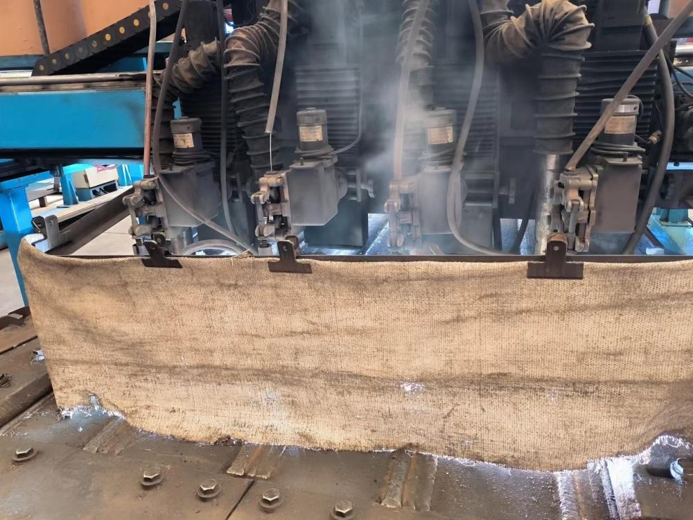 香港堆焊耐磨板4+4 5+3 6+6 8+6