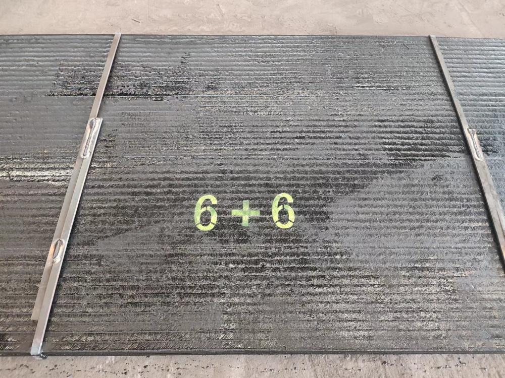 香港高铬合金耐磨板1400*3400