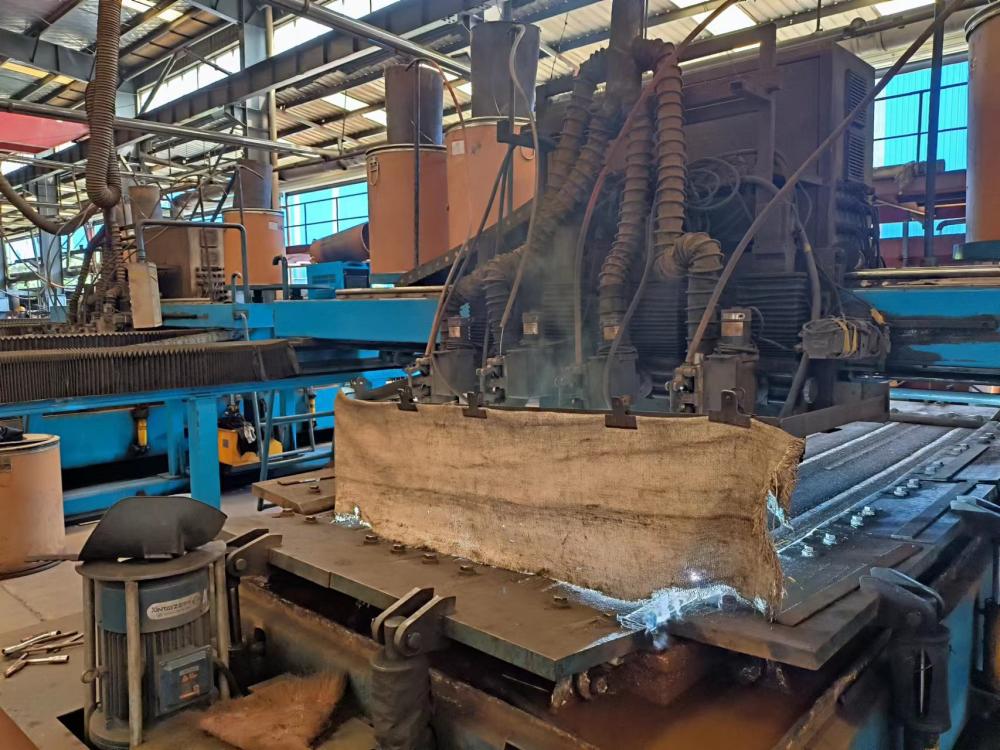 香港堆焊耐磨板，碳化铬耐磨板