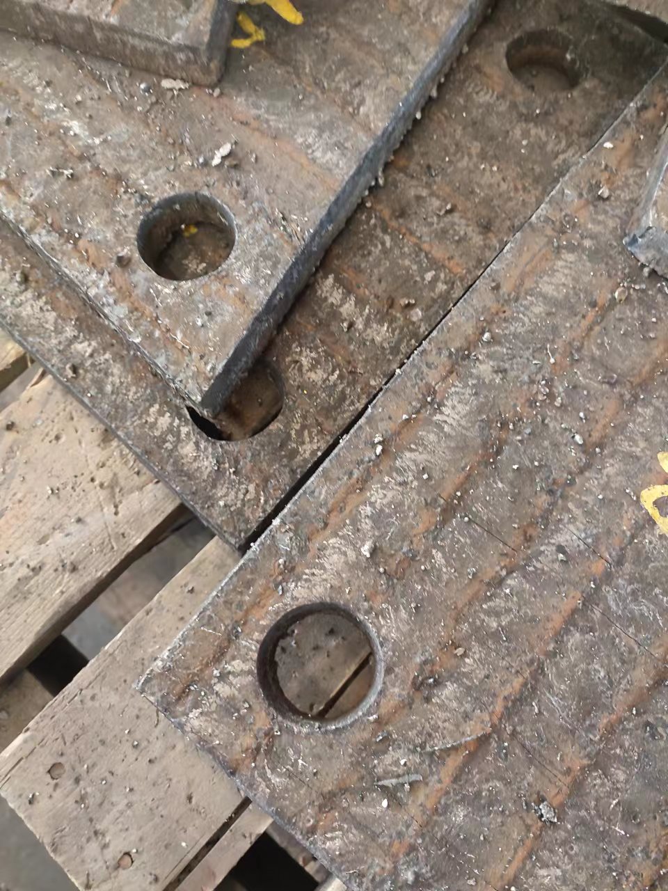 香港堆焊耐磨板