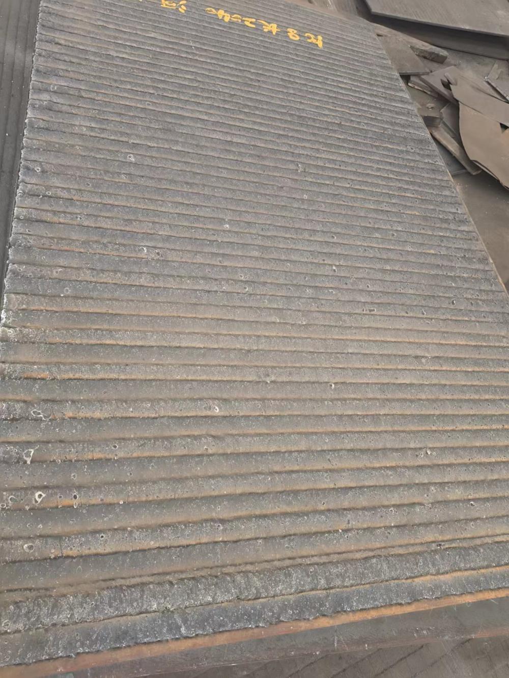 香港UP耐磨板，堆焊耐磨板